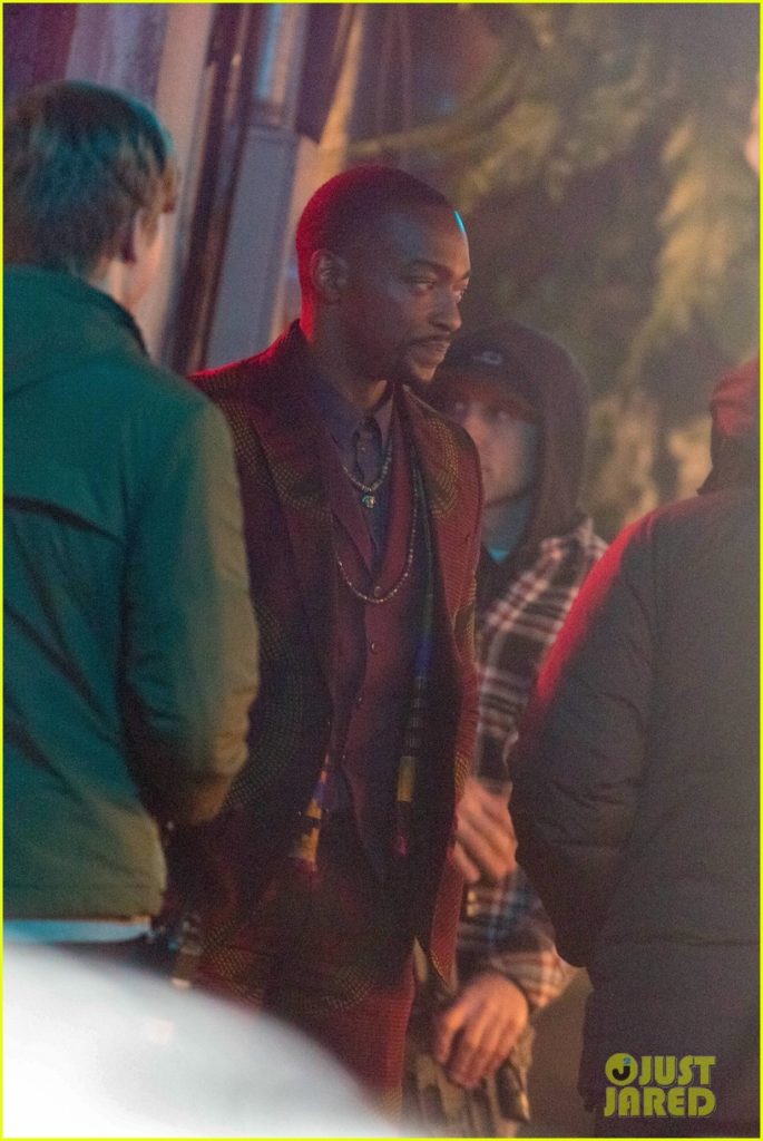 Falcon And Winter Soldier Set Photo 19