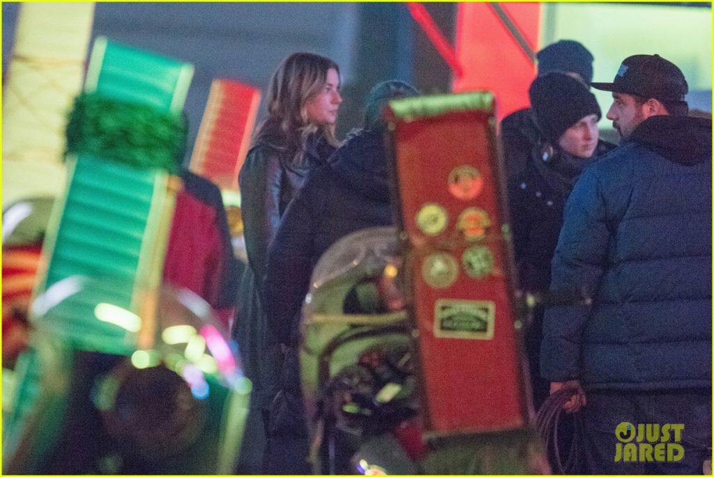 Falcon And Winter Soldier Set Photo 26